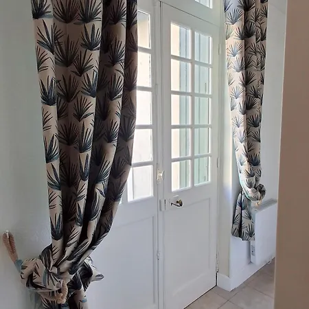 Charmante 4 Pieces, 6 Pers. Au Quartier Du Casino De Chatelaillon-plage, Proche Mer, Jardin, Parking - Fr-1-706-15 Tatil Evi