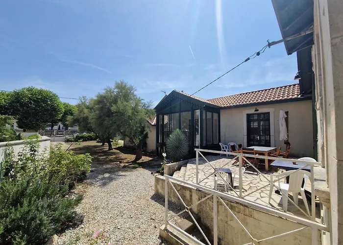 Charmante 4 Pieces, 6 Pers. Au Quartier Du Casino De Chatelaillon-plage, Proche Mer, Jardin, Parking - Fr-1-706-15