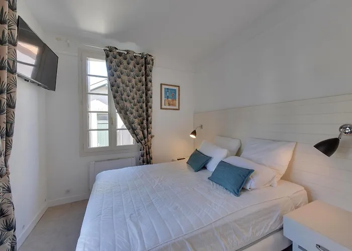 Charmante 4 Pieces, 6 Pers. Au Quartier Du Casino De Chatelaillon-plage, Proche Mer, Jardin, Parking - Fr-1-706-15 * Châtelaillon-Plage