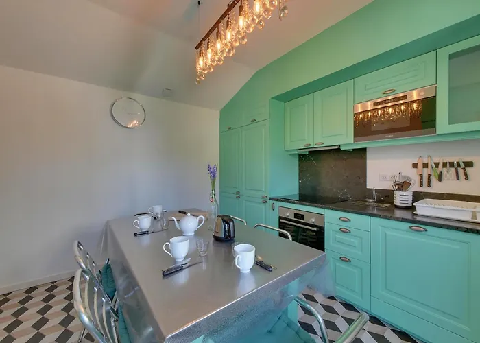 Charmante 4 Pieces, 6 Pers. Au Quartier Du Casino De Chatelaillon-plage, Proche Mer, Jardin, Parking - Fr-1-706-15 *